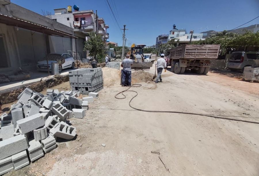 MALİK YILMAN CADDESİN’DE ÇALIŞMALAR DEVAM EDİYOR