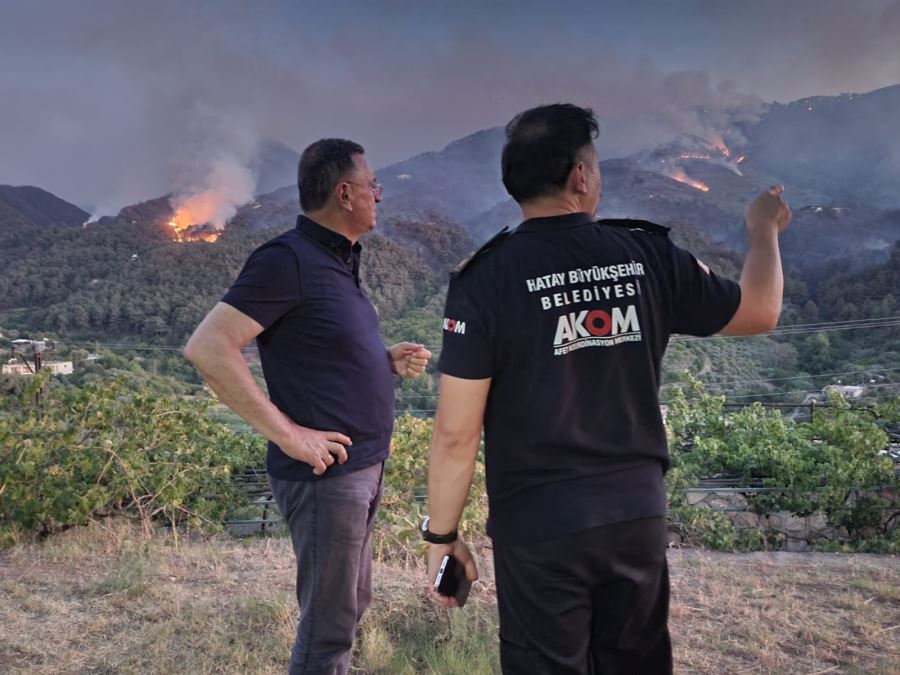 BAŞKAN LÜTFÜ SAVAŞ: SAAT 20:30 İTİBARI İLE MAALESEF YANGIN YER YER BÜYÜYOR