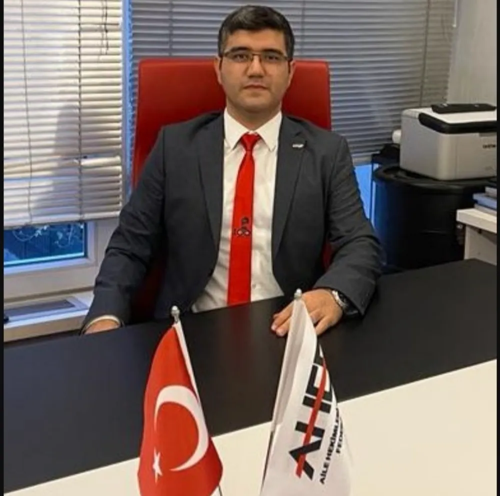 Aile hekimleri doktorluk yapamıyor, sürekli evrak dolduruyor, evrak gecikince ceza kapıda bekliyor