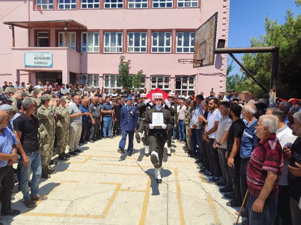 Altınözü şehidi Piyade Er Kadir Tağ dualar ve gözyaşları arasında uğurlandı