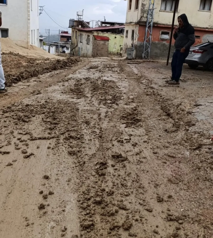 Altınözü Atayurdu Mahallesi’nde 70 Günlük Altyapı Çilesi: Vatandaş İsyan Ediyor