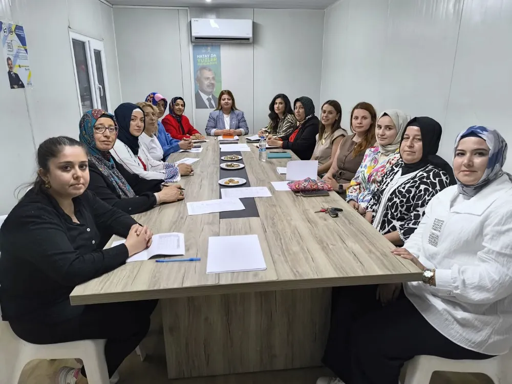 AK Parti Hatay İl Kadın Kolları’ndan Yaz Dönemi Yol Haritası Toplantısı