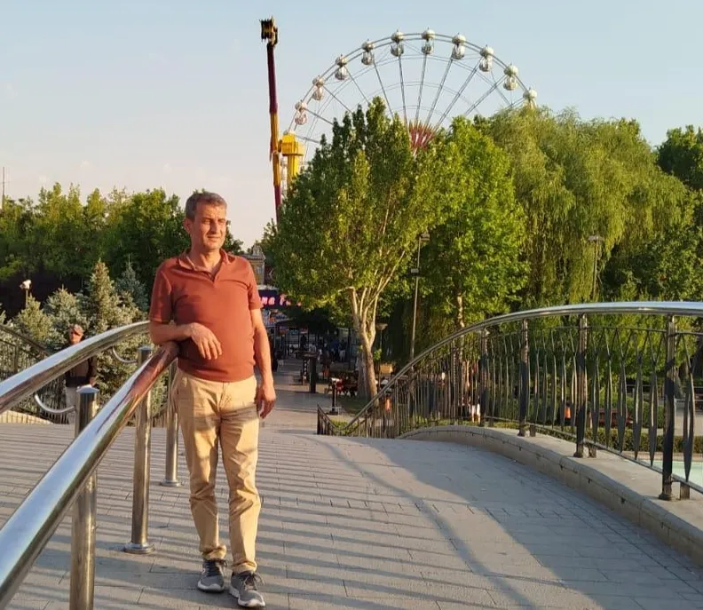Çıkarın Gölgesinde Unutulan Samimiyet