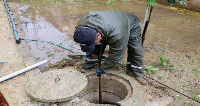 HATSU?DAN ŞİDDETLİ YAĞIŞLA GELEN OLUMSUZLUKLARA ANINDA MÜDAHALE  GENEL MÜDÜR ÇAPARALİ, EKİPLERLE BİRLİKTE SAHADA